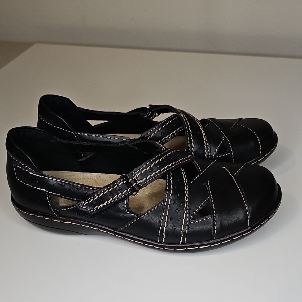 Terrikat Women's Black Leather Shoes